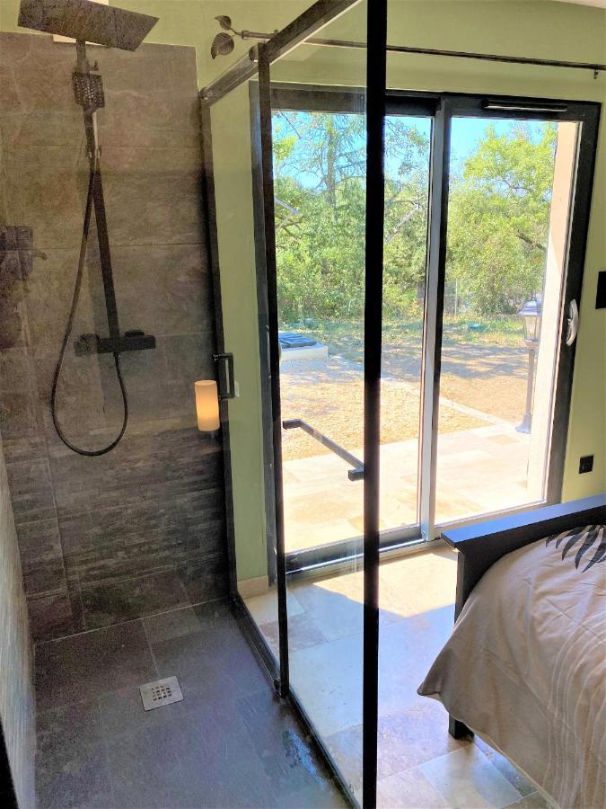 Appartement De Charme Avec Jaccusi Vezenobres Экстерьер фото